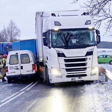 Zderzenie pięciu aut. Droga zablokowana