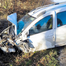 Zderzenie trzech osobówek. Trudne warunki na drodze