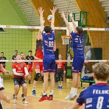 To nie był łatwy wieczór. Aż pięć setów twardej walki