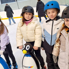 Ferie pełne zabawy. Nie zabrakło wizyty na lodowisku