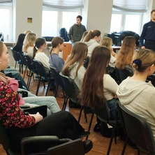 Policjanci gościli w Staszicu. Spotkanie z uczniami