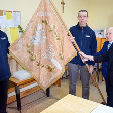 Sztandar trafił do muzeum. Oficjalne przekazanie