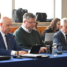 Nakielscy radni spotkali się na sesji. Podjęto szereg uchwał