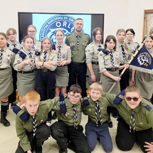 Rocznica powstania drużyny harcerskiej. Przekazanie proporca