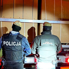 Ponad 15 ton nielegalnego tytoniu. Zatrzymano 2 mężczyzn
